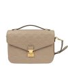 Louis Vuitton Pochette Metis Beige