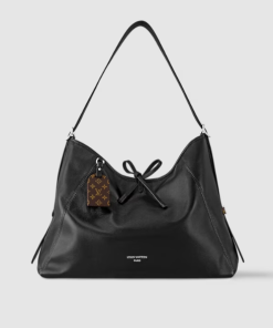 Louis Vuitton M25143 CarryAll MM