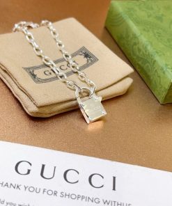 Alternative view of Gucci Trademark Silver Chain ​​bracelet With Padlock