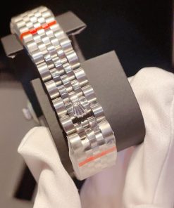Alternative view of Rolex Datejust 31 40mm