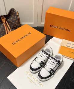 Alternative view of Louis Vuitton Trainer Sneaker Black And White 1A9Jgb